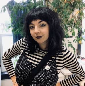 Meet your Posher, Isabella